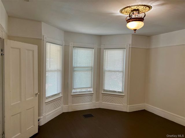 137 N Clinton Street, Poughkeepsie, NY 12601