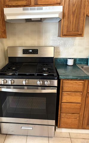 137 N Clinton Street, Poughkeepsie, NY 12601