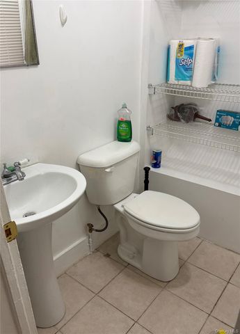 137 N Clinton Street, Poughkeepsie, NY 12601