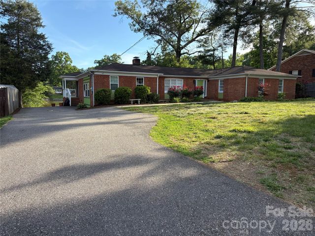 622 S Carolina Avenue, Statesville, NC 28677