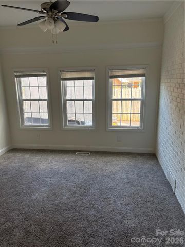 622 S Carolina Avenue, Statesville, NC 28677