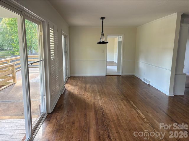 622 S Carolina Avenue, Statesville, NC 28677