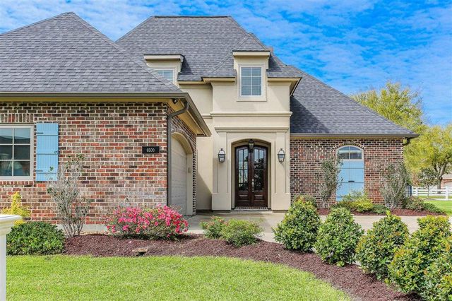 6500 White Oleander Circle W, Lake Charles, LA 70605