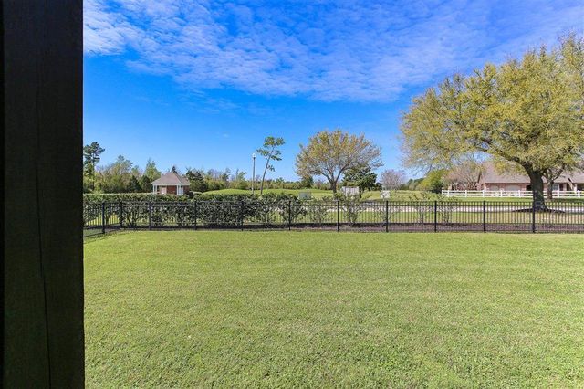 6500 White Oleander Circle W, Lake Charles, LA 70605