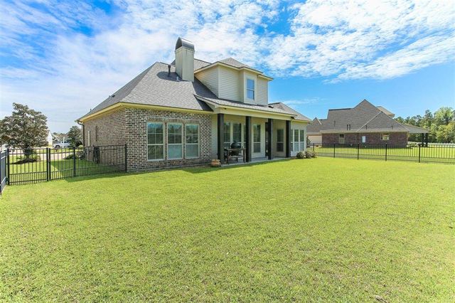 6500 White Oleander Circle W, Lake Charles, LA 70605