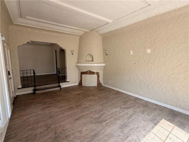8947 S Denker, Los Angeles, CA 90047