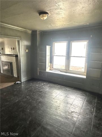5578 Dalewood Avenue, Cleveland, OH 44137