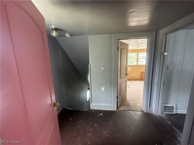 5578 Dalewood Avenue, Cleveland, OH 44137