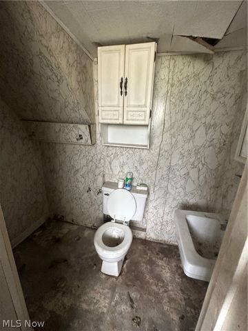 5578 Dalewood Avenue, Cleveland, OH 44137