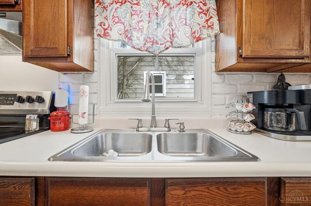 4211 Vannest Avenue, Middletown, OH 45042