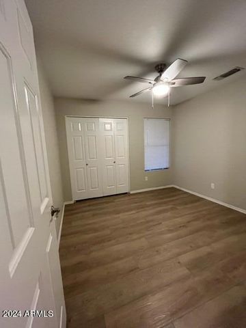 6320 W PARADISE Lane, Glendale, AZ 85306
