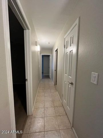 6320 W PARADISE Lane, Glendale, AZ 85306