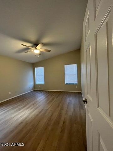 6320 W PARADISE Lane, Glendale, AZ 85306