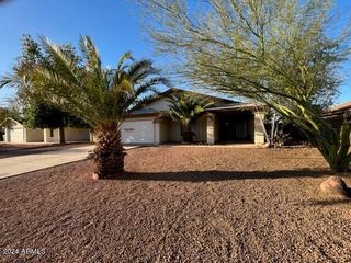 6320 W PARADISE Lane, Glendale, AZ 85306