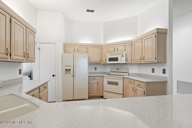 14347 CRYSTAL COVE Drive S, Jacksonville, FL 32224