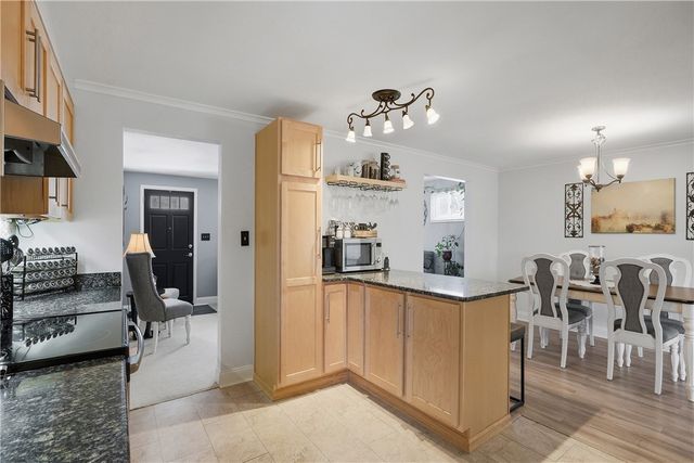 3289 Fawnway Dr, Murrysville, PA 15668