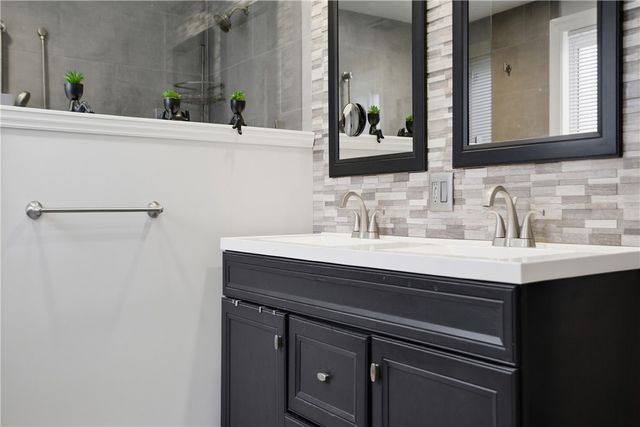 3289 Fawnway Dr, Murrysville, PA 15668