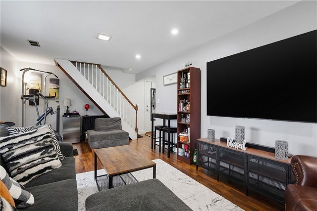 3289 Fawnway Dr, Murrysville, PA 15668