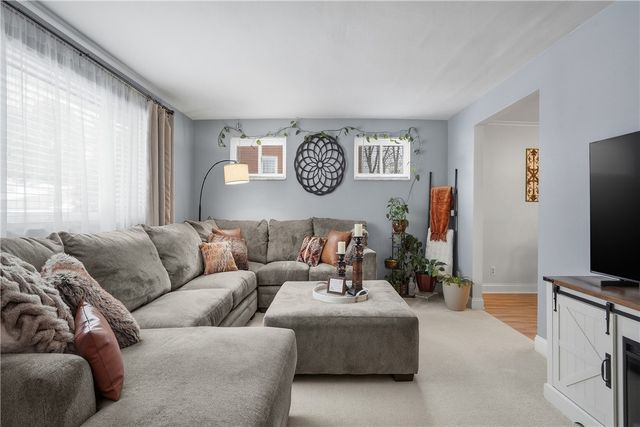 3289 Fawnway Dr, Murrysville, PA 15668