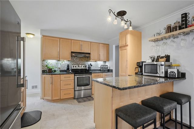 3289 Fawnway Dr, Murrysville, PA 15668