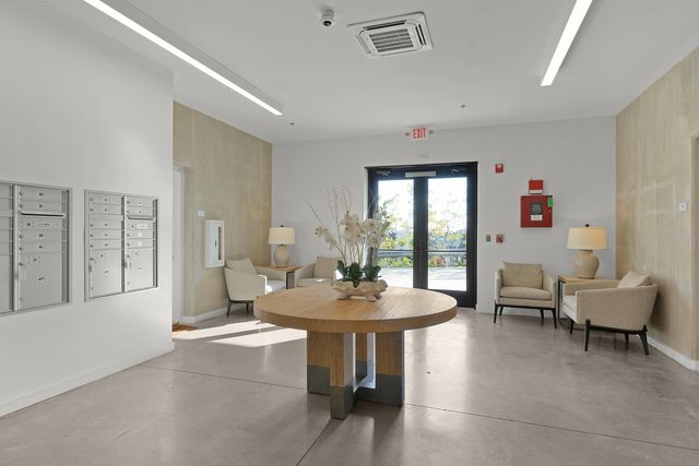 411 Fairpoint Street 306, Chattanooga, TN 37405