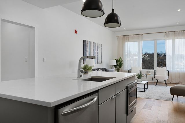 411 Fairpoint Street 306, Chattanooga, TN 37405