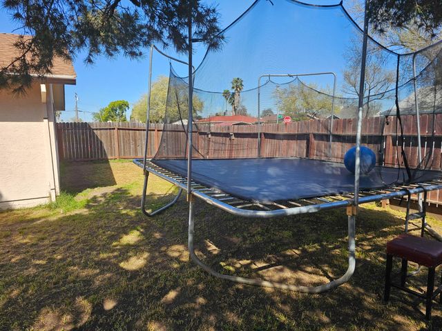 2640 52nd Ave, Sacramento, CA 95822