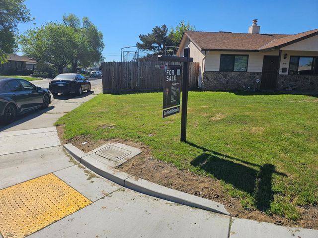 2640 52nd Ave, Sacramento, CA 95822