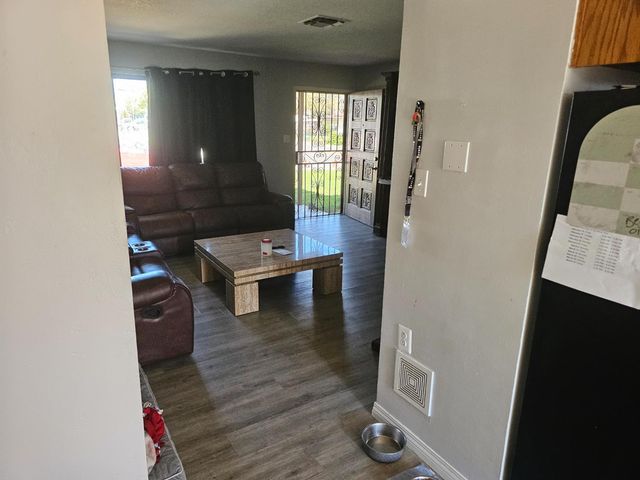 2640 52nd Ave, Sacramento, CA 95822