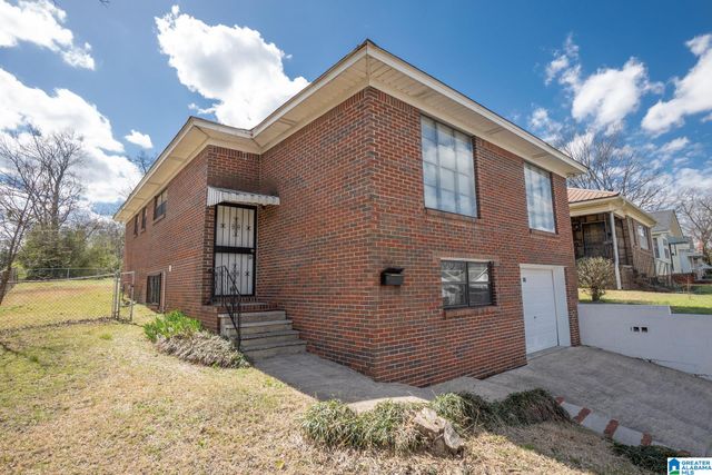 325 53RD STREET, Fairfield, AL 35064