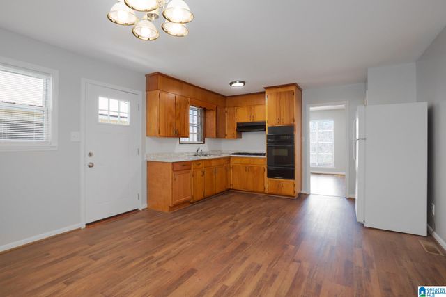 325 53RD STREET, Fairfield, AL 35064