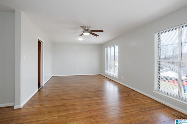 325 53RD STREET, Fairfield, AL 35064