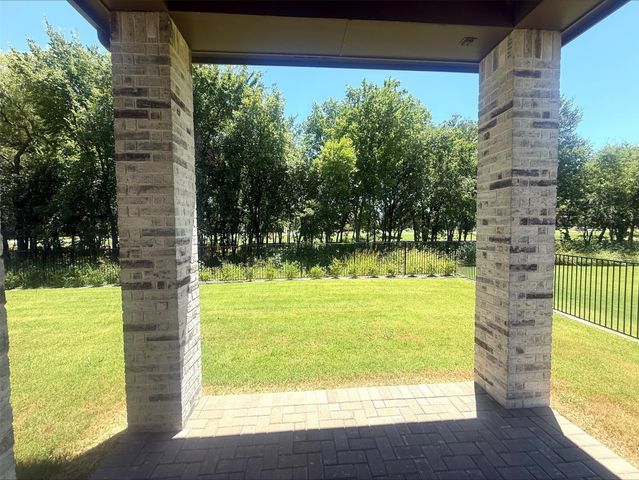 1835 Bell Court, Van Alstyne, TX 75495