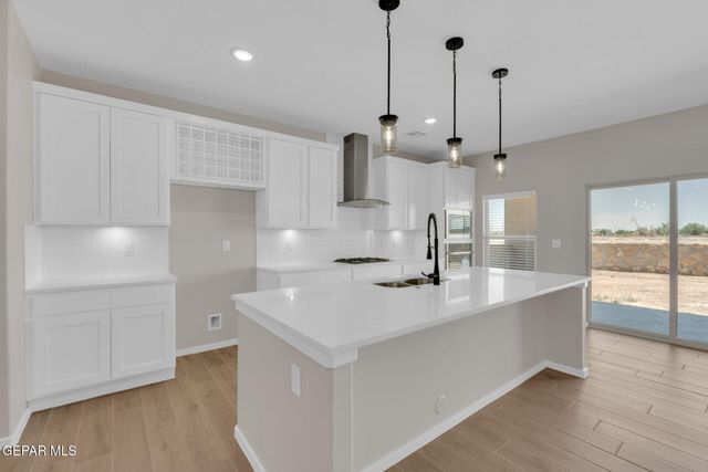 13833 Centro Vista Avenue, Horizon City, TX 79928