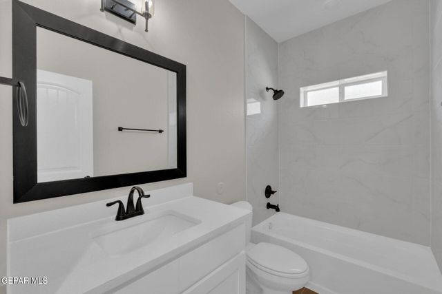 13833 Centro Vista Avenue, Horizon City, TX 79928