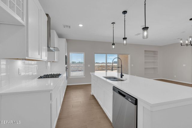 13833 Centro Vista Avenue, Horizon City, TX 79928