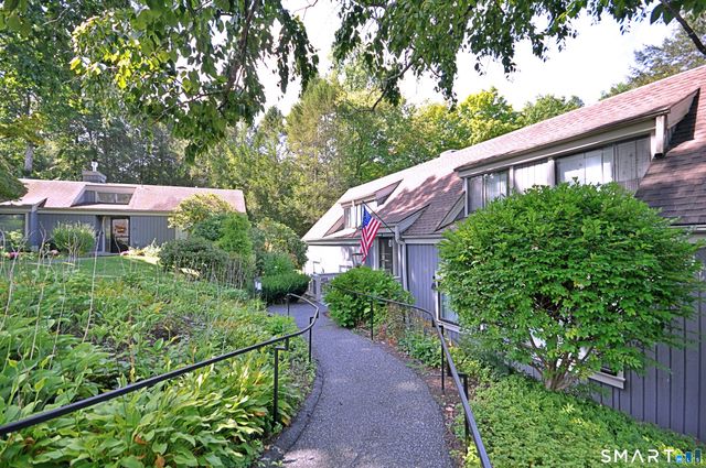 366 Heritage Village A, Southbury, CT 06488