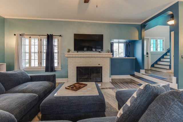 1500 W Saint Joseph Street, Lansing, MI 48915