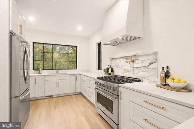 9127 SLIGO CREEK PKWY, Silver Spring, MD 20901