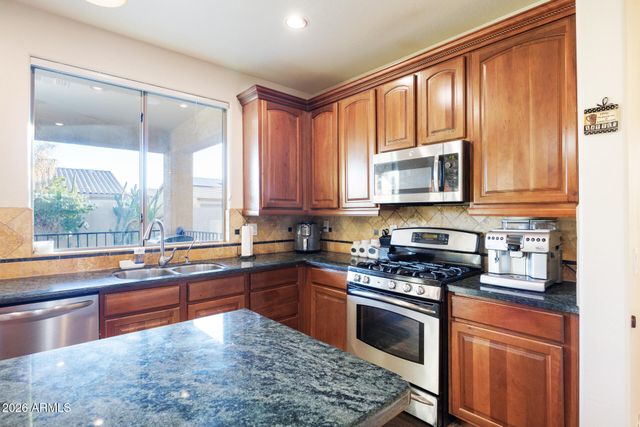 311 W BLUE LAGOON Drive, Casa Grande, AZ 85122