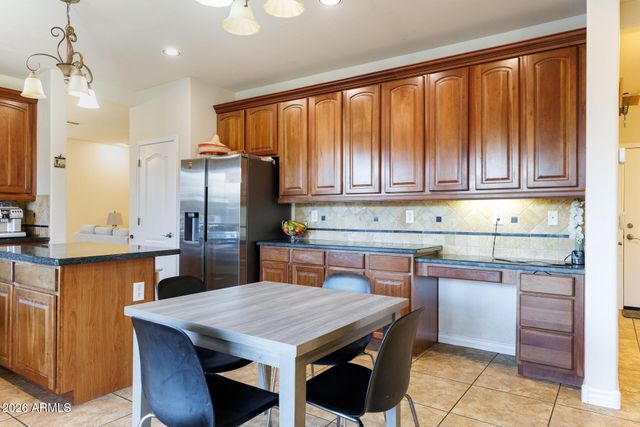 311 W BLUE LAGOON Drive, Casa Grande, AZ 85122