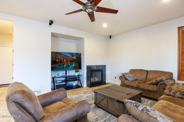 311 W BLUE LAGOON Drive, Casa Grande, AZ 85122