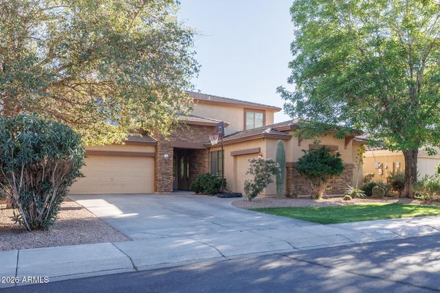 311 W BLUE LAGOON Drive, Casa Grande, AZ 85122