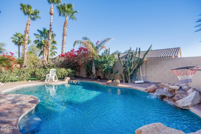 311 W BLUE LAGOON Drive, Casa Grande, AZ 85122