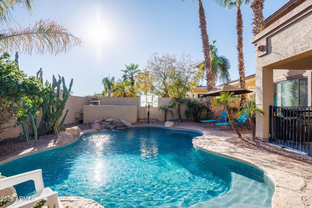 311 W BLUE LAGOON Drive, Casa Grande, AZ 85122