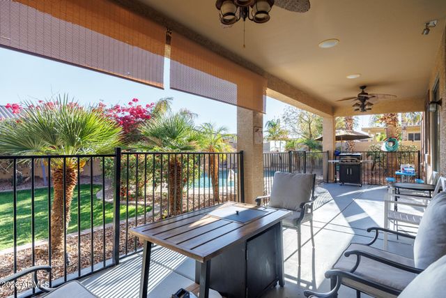 311 W BLUE LAGOON Drive, Casa Grande, AZ 85122