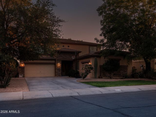 311 W BLUE LAGOON Drive, Casa Grande, AZ 85122