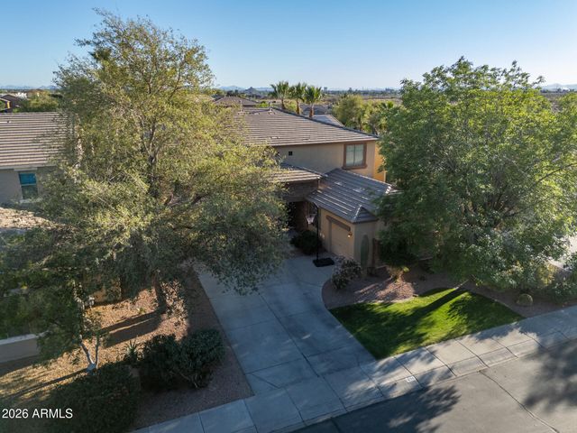 311 W BLUE LAGOON Drive, Casa Grande, AZ 85122