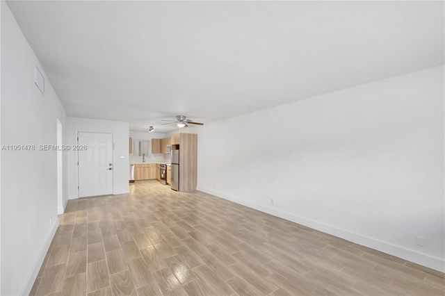 1939 Jefferson St 302, Hollywood, FL 33020