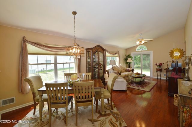 2386 Torrington Drive, Toms River, NJ 08755